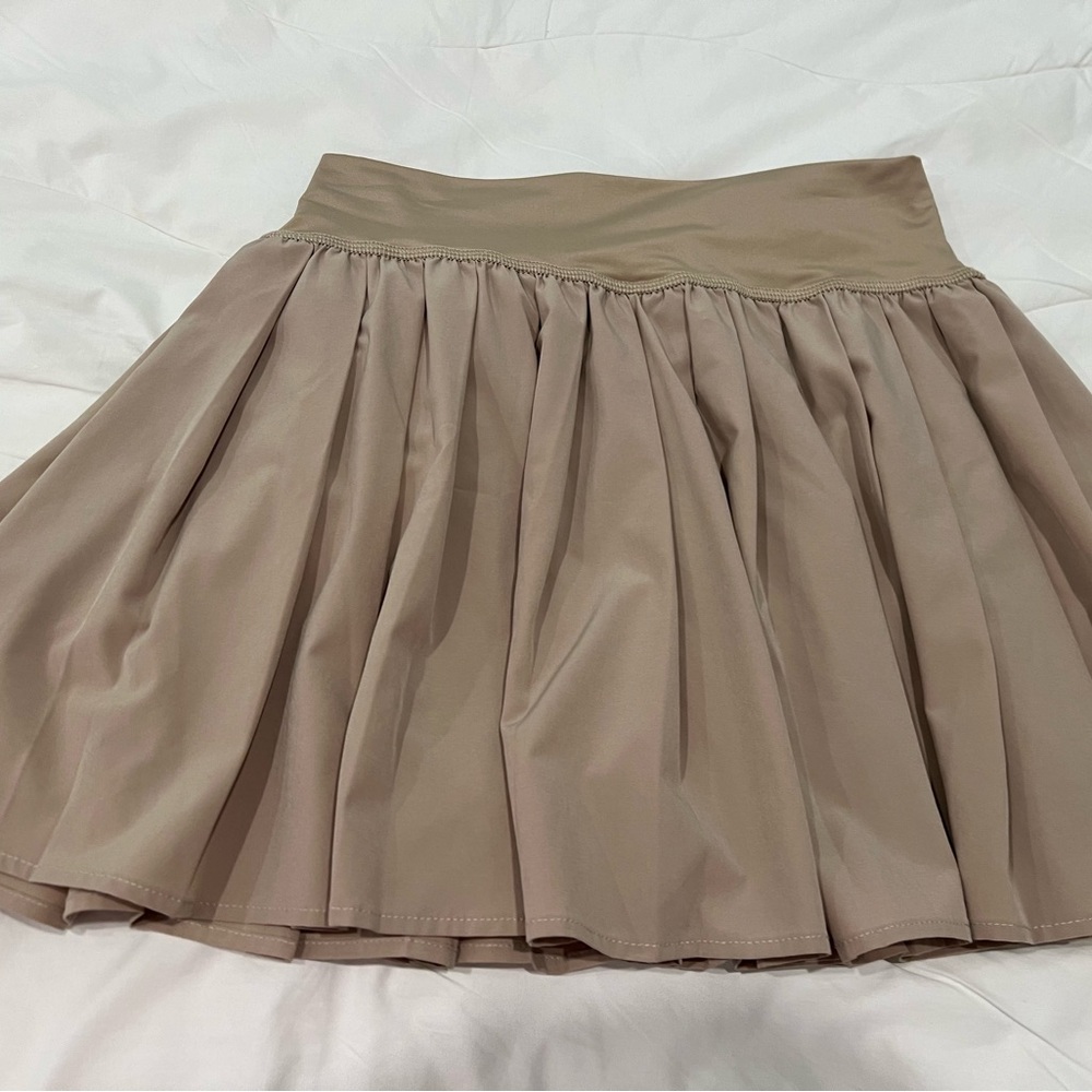 Elegant Tan Skirt